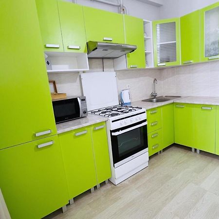 Comfortable Apartment With A Panoramic View 基希讷乌 外观 照片